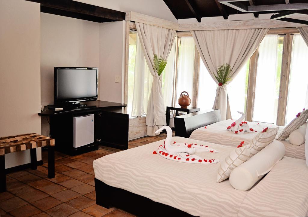 Hotel Henry Morgan All Inclusive เวสต์ เบย์ ภายนอก รูปภาพ