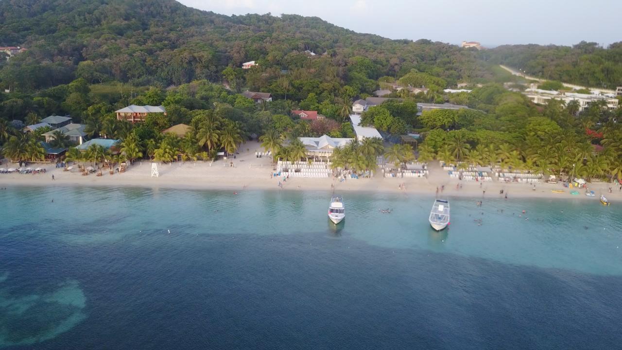 Hotel Henry Morgan All Inclusive เวสต์ เบย์ ภายนอก รูปภาพ